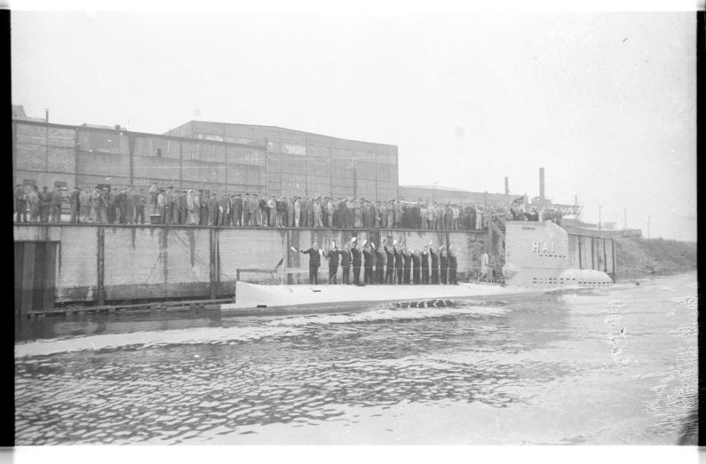 Indienststellung des ersten U-Boots der Bundesmarine, 1957.