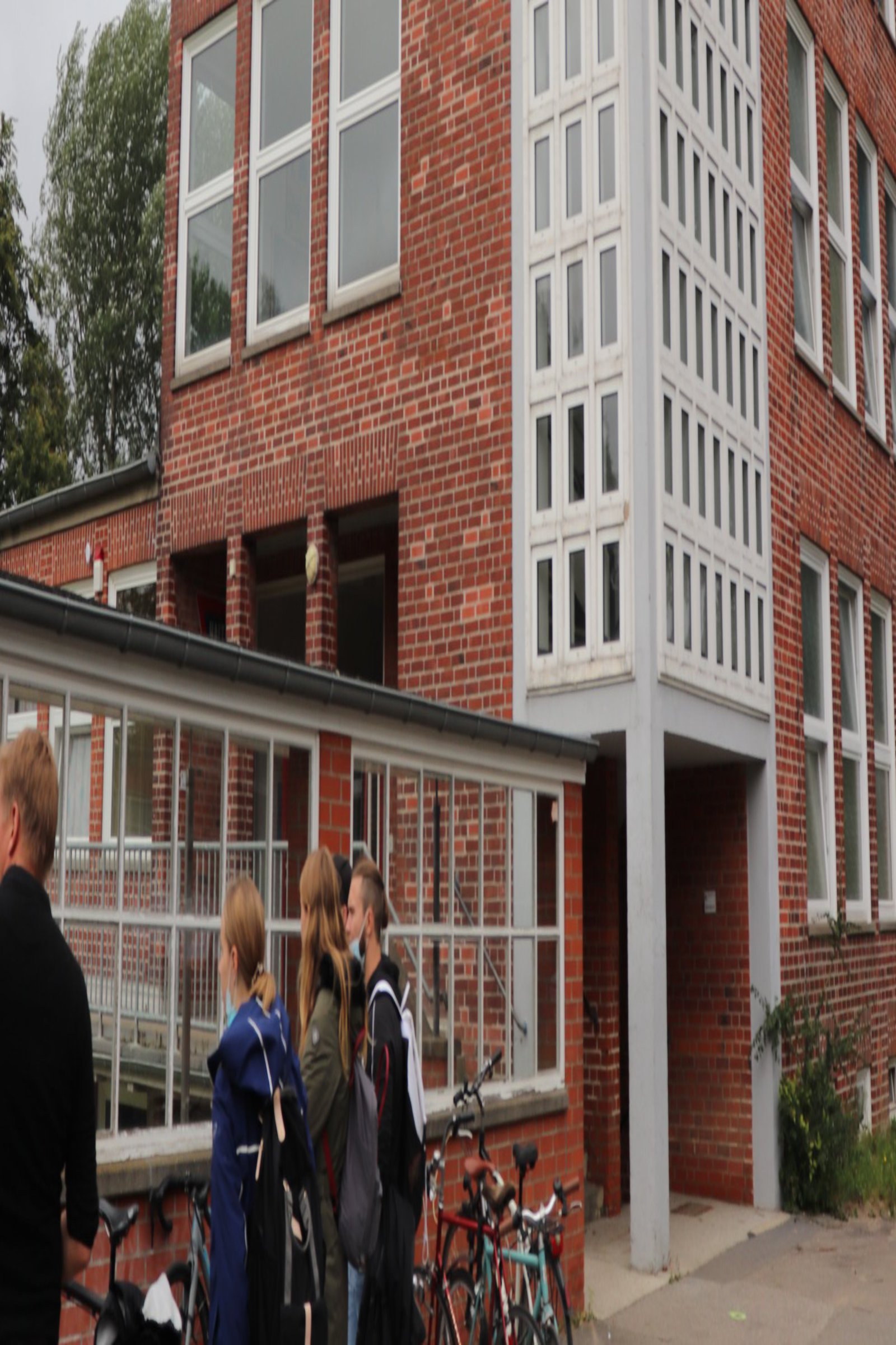 Besichtigung einer Schroeder-Schule in Kiel