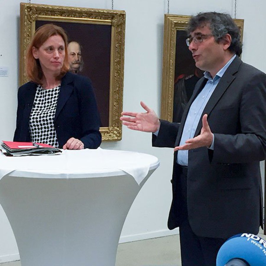 Kulturministerin Karin Prien und FH-Vizepräsident Klaus Lebert