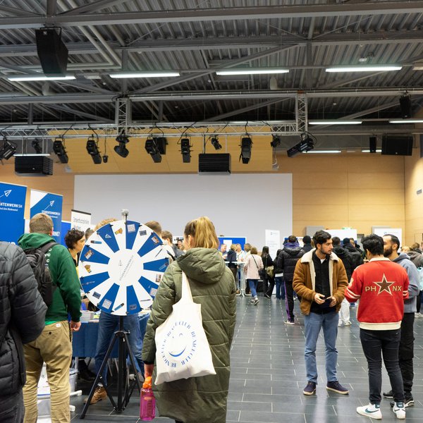 Markt der Möglichkeiten fhkiel studium studieren engagieren