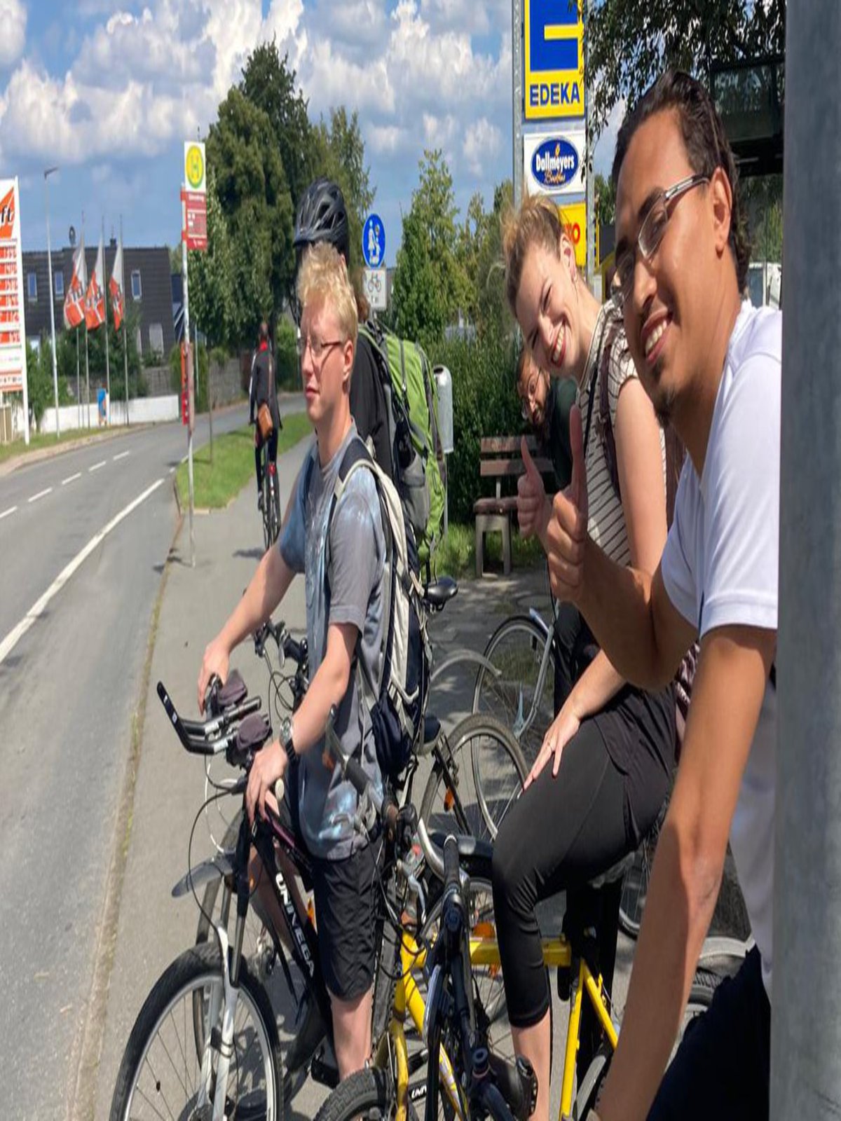 Bei feinstem Kieler Wetter ging es los Richtung Laboe. (Foto: Asta)