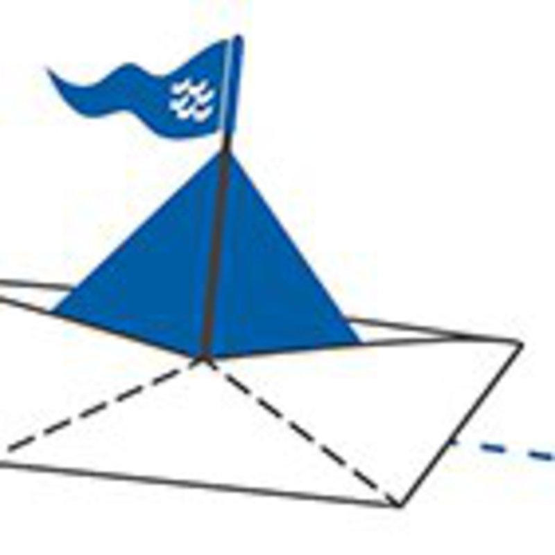 DIe Grafik zeigt ein stilisiertes Segelboot. Auf der Flagge ist das Logo der FH Kiel zu erkennen.