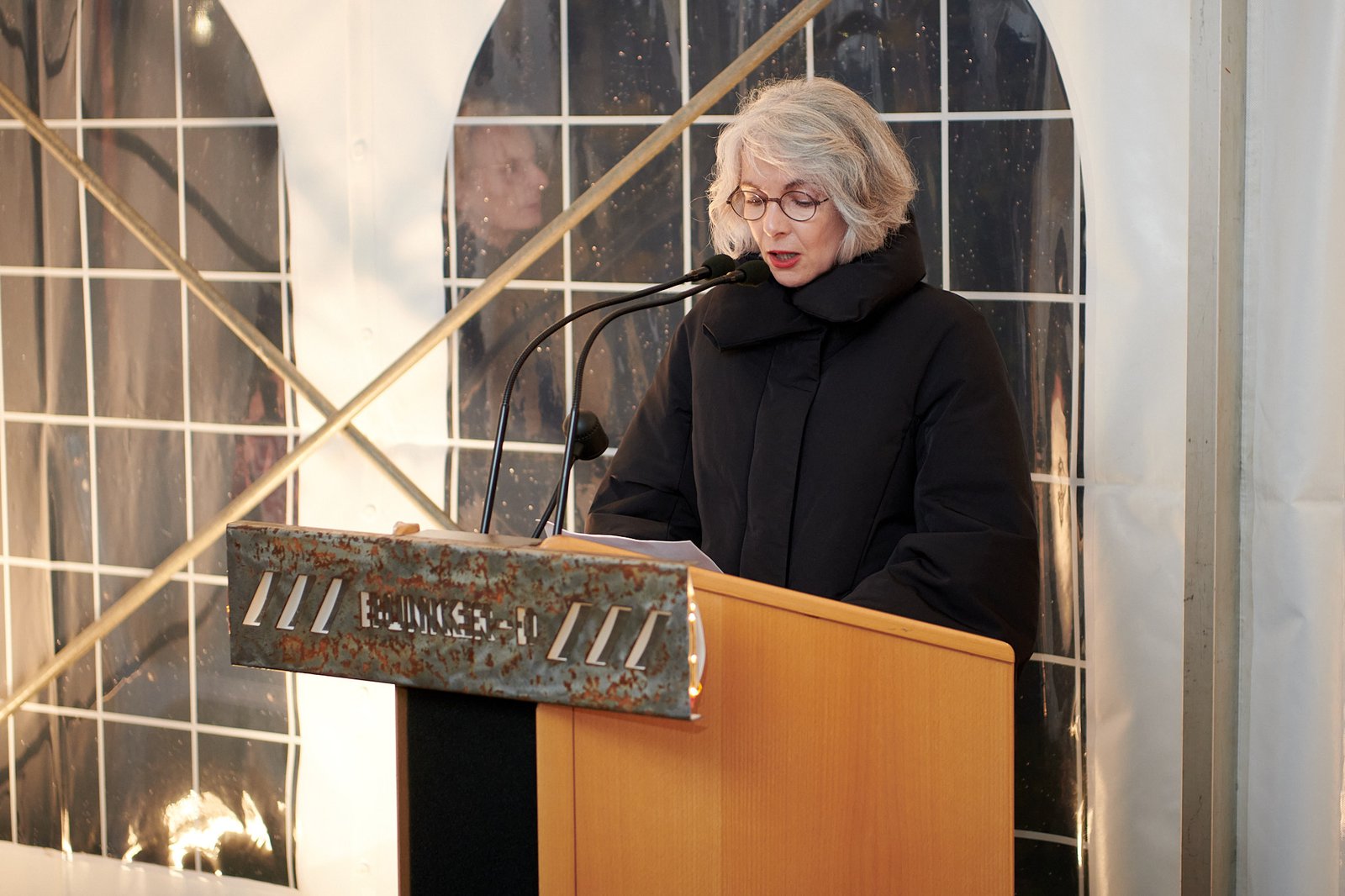 Vernissage "Falten der Zeit" Vladimir Sitnikov