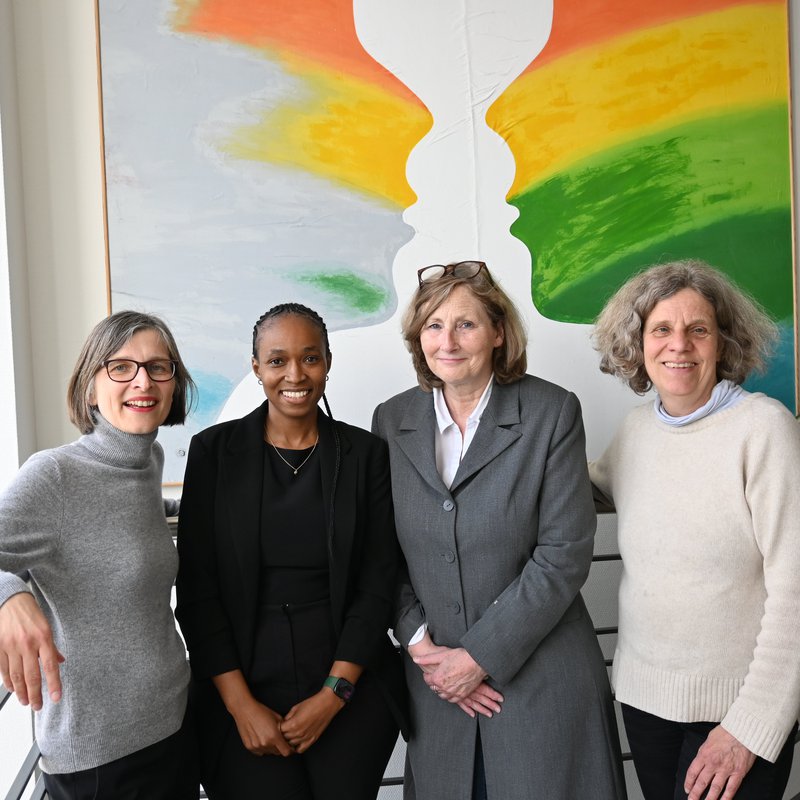 Die Wissenschaftlerinnnen Bischkopf, Phiri, Thege und Pioch aufgenommen anlässlich eines Vortrags am Fachbereich Soziale Arbeit der Fachhochschule Kiel.