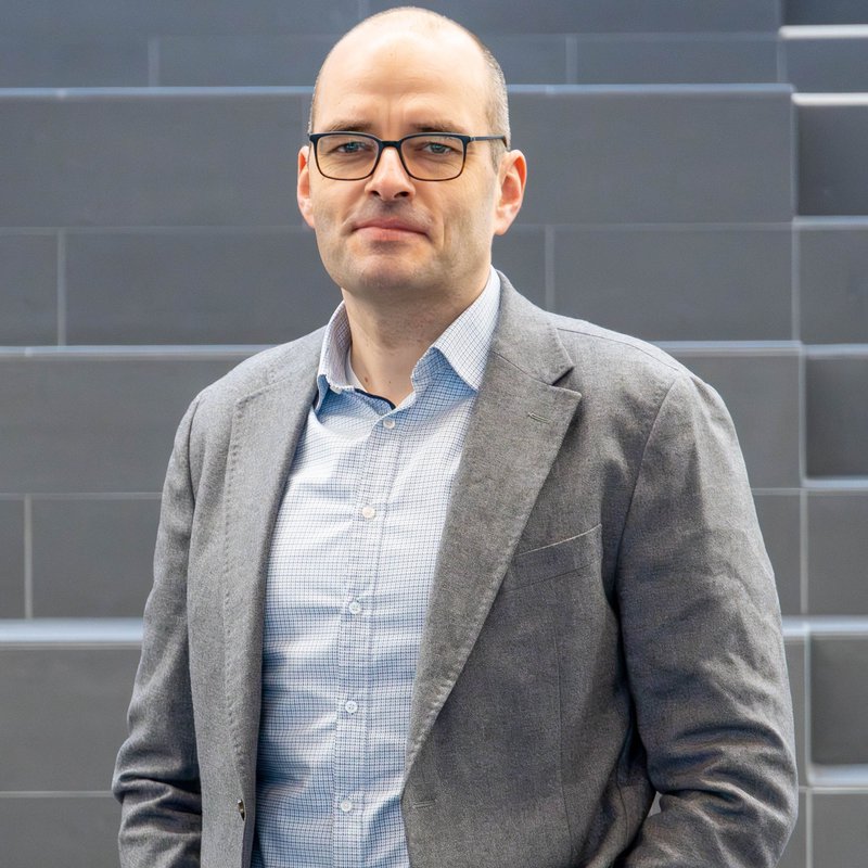 Potraitaufnahme von Prof. Dr.-Ing. Hendrik Vorhölter