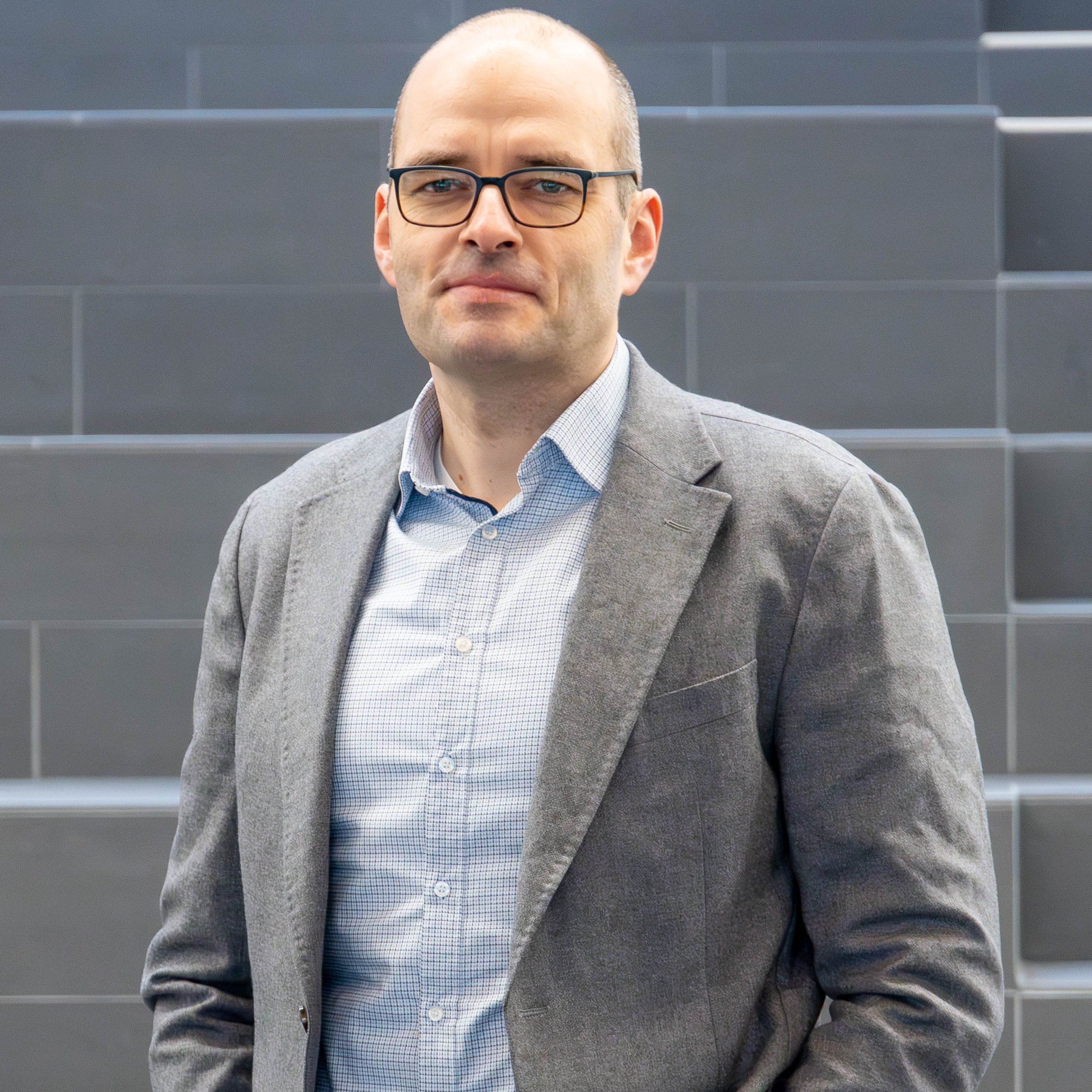 Potraitaufnahme von Prof. Dr.-Ing. Hendrik Vorhölter