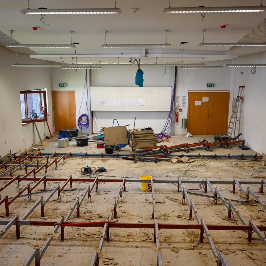 Der Hörsaal als Baustelle.