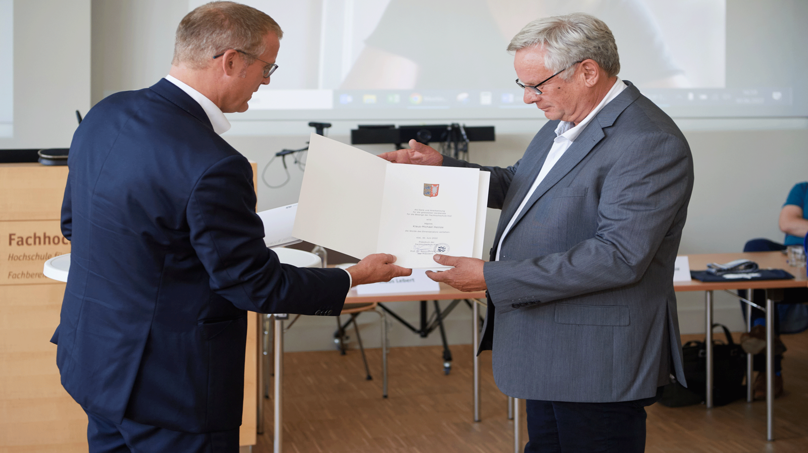 Ehrensenator Klaus-Michael heinze