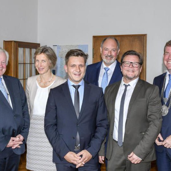 Repräsentanten und Gewinner beim Kieler Wissenschaftspreis 2017 Repräsentanten und Gewinner bei der Vergabe des Kieler Wissenschaftspreises 2017