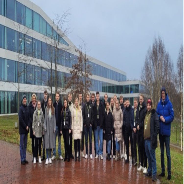 Gruppenfoto vor Dräger