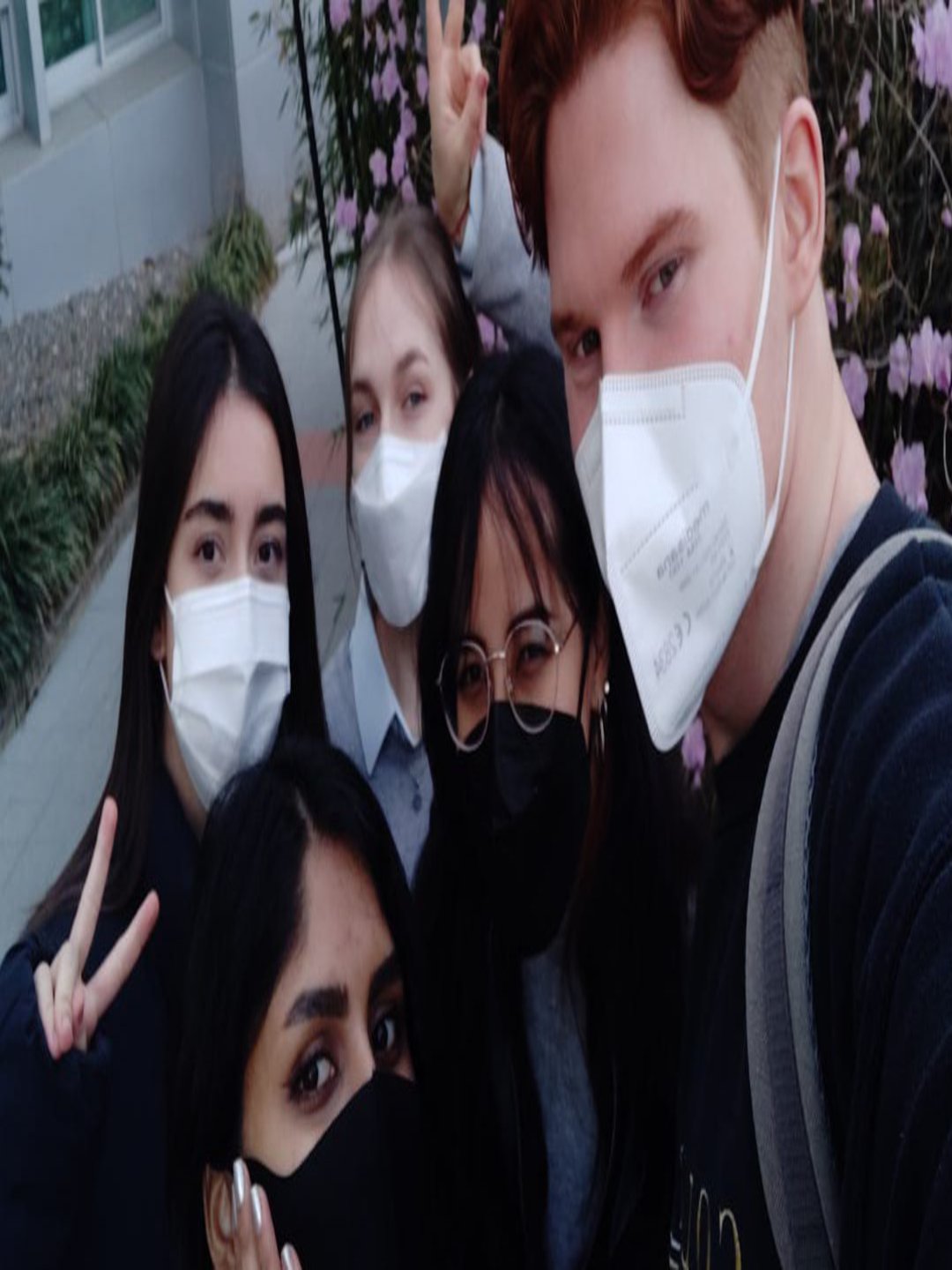 Bennet Achtenberg und vier Kommilitoninnen. 