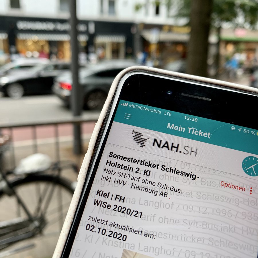 Foto: Langhof Smartphone mit Nah-SH-App