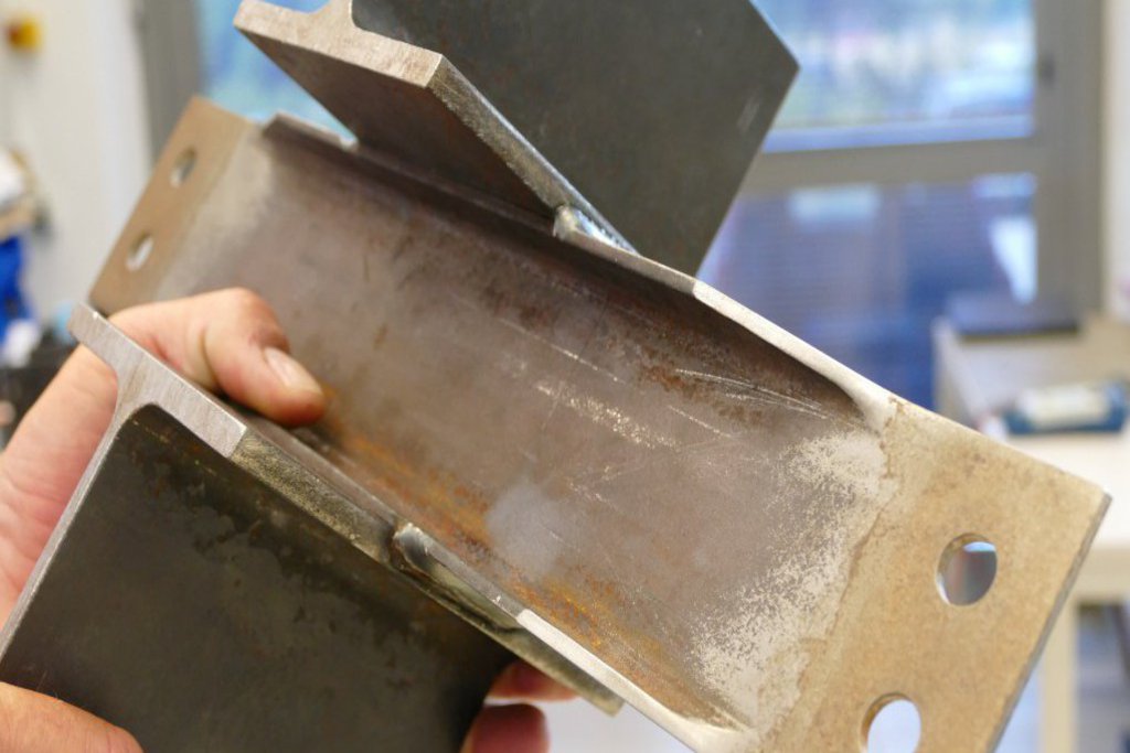 Ein Werkstück aus Metall.