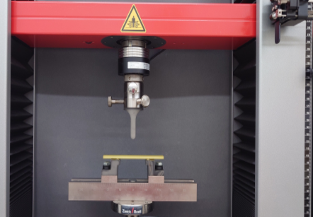 Decorative element, three-point bending test