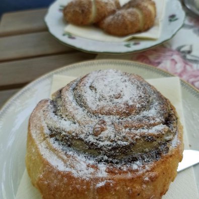 Nuss-Nugat-Kipferl