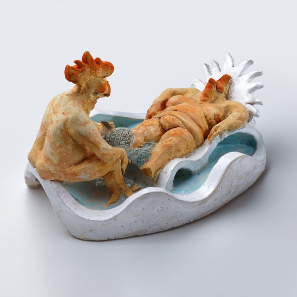 Keramisches Kunstwerk von Britta Hansen mit dem Titel Kreuzfahrt