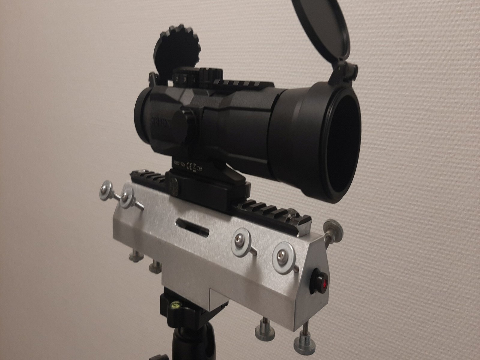 Lasersystem mit Zielfernrohr