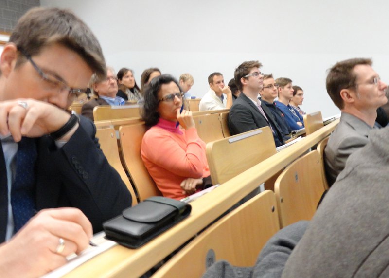 Studentische Symposium eine Plattform zum Dialog zwischen Studenten und Firmen in der Region Studentische Symposium eine Plattform zum Dialog zwischen Studenten und Firmen in der Region