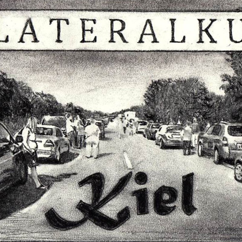 Schwarz-Weißbild mit Schriftzug "Kollateralkunst"