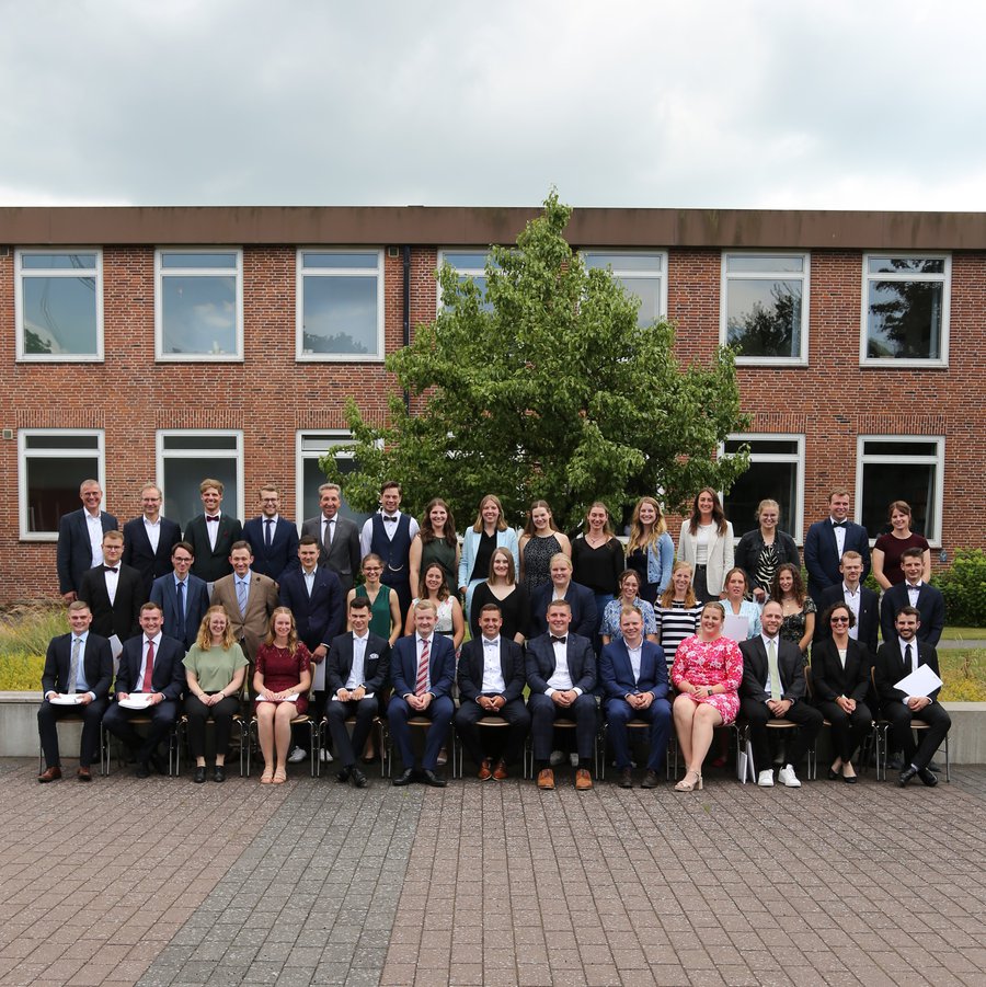 die Absolventinnen und Absolventen am Fachbereich Agrarwirtschaft im Sommersemester 2025