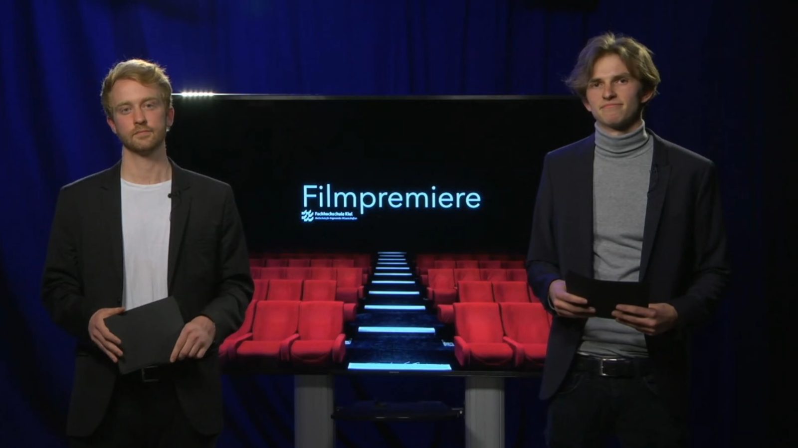 Die Studenten Arne Kerst (l.) und Lennard Haye (r.) moderierten die erste Online-Projektschau des Fachbereichs Medien im Studio des Offenen Kanals. Foto: Screenshot