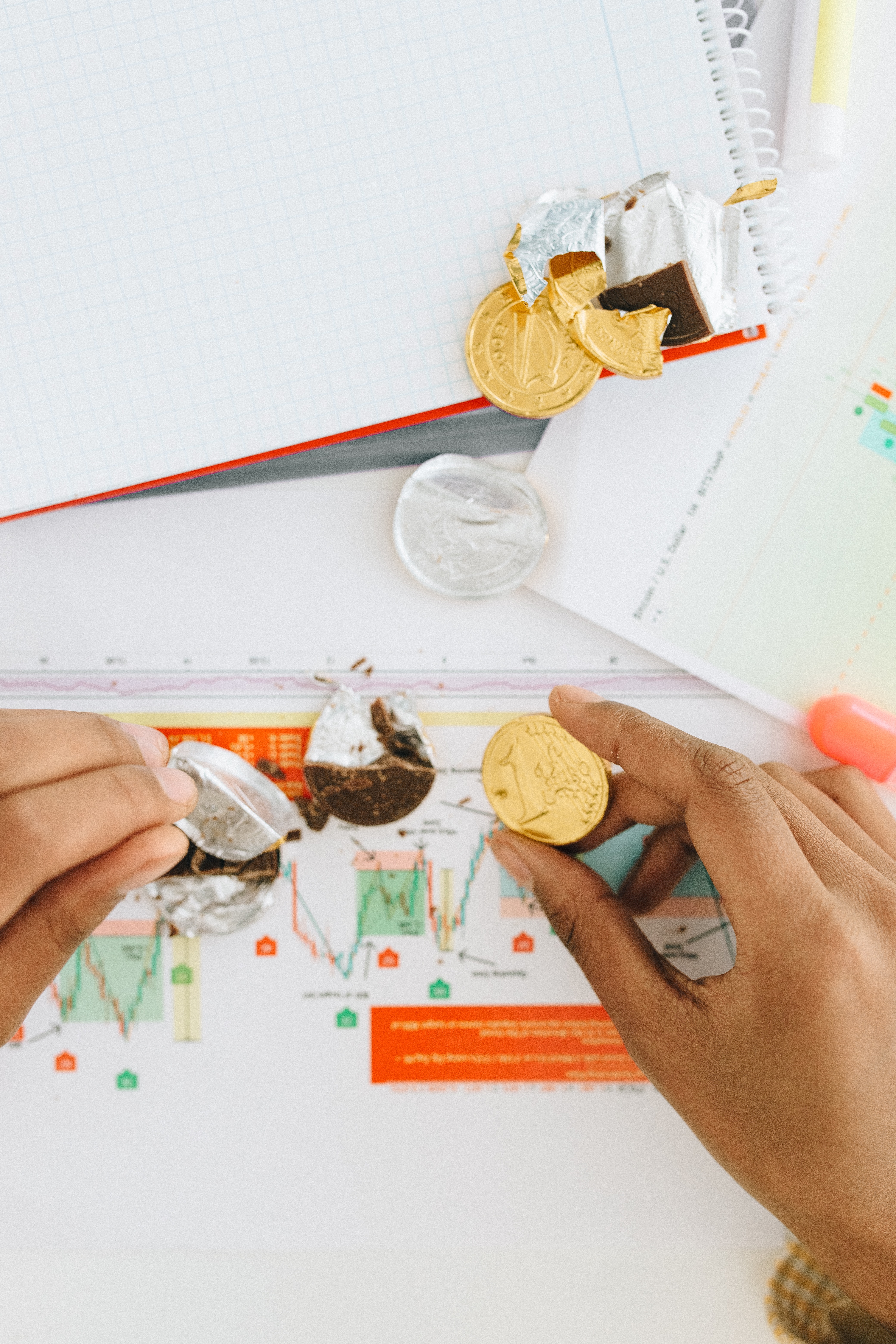 Schokolade hilft bekanntlich in allen Lebenslagen. (Foto: Pexels.com/ Nataliya Vaitkevich)