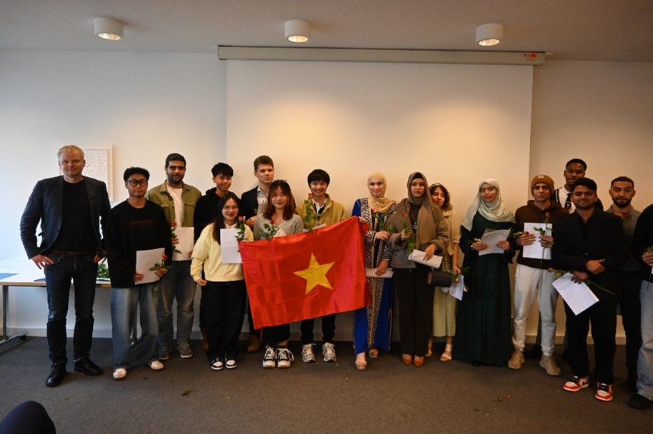 Absolvent*innen Studienkolleg