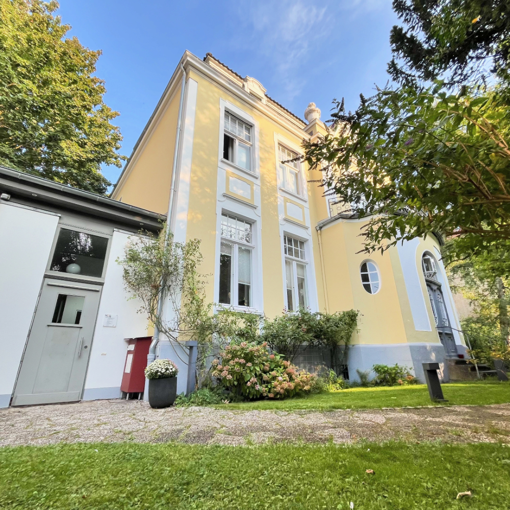 Die Villa des Vereins ist Treffpunkt für Gruppenangebote und Beratungen.