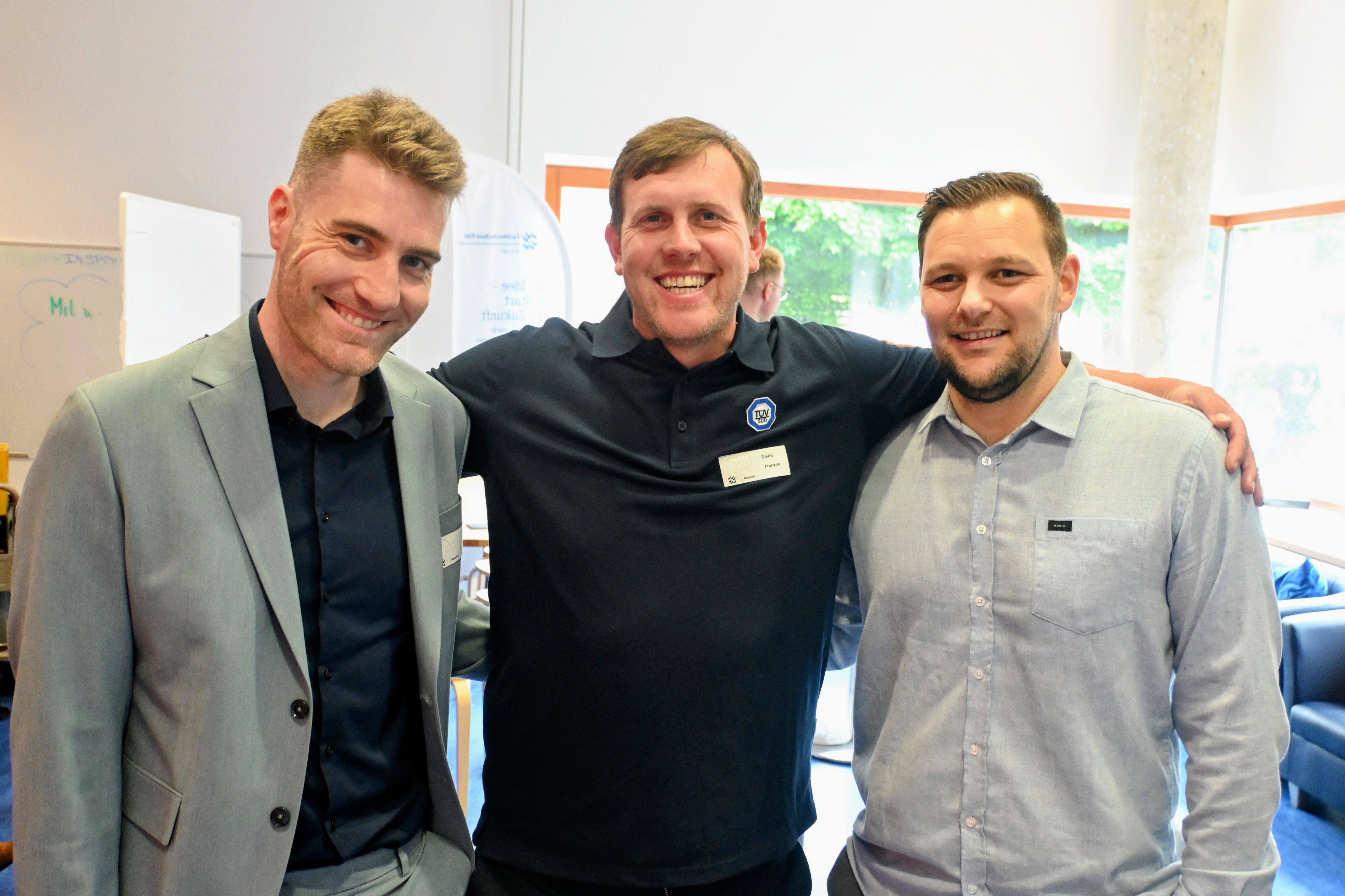 Freuten sich über ein Wiedersehen: Mathias Leifeld, David Franzen und Oliver Hoffmann (v.l.n.r.). Freuten sich über ein Wiedersehen: Mathias Leifeld, David Franzen und Oliver Hoffmann (v.l.n.r.).