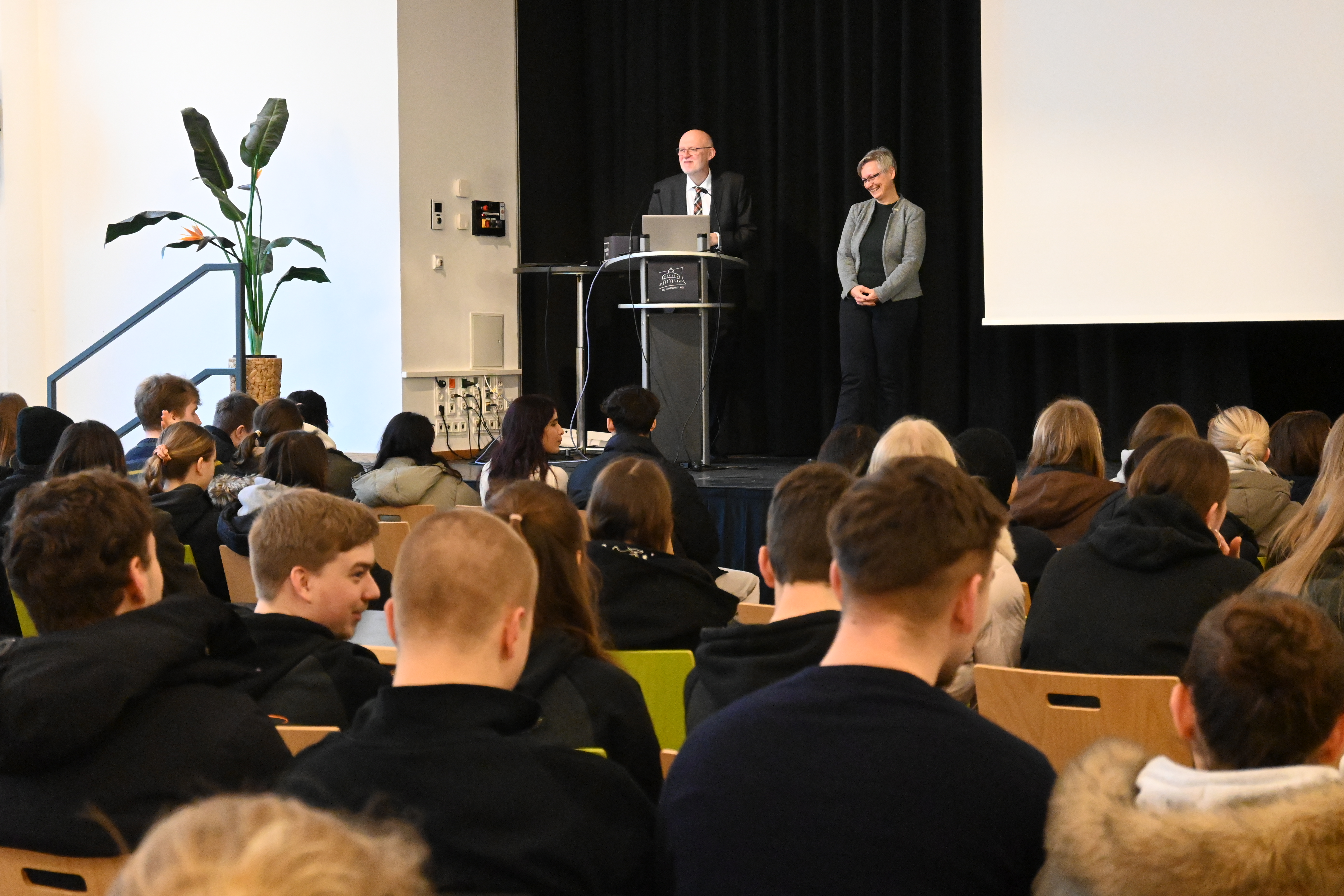 Eröffnung durch Schulleitung