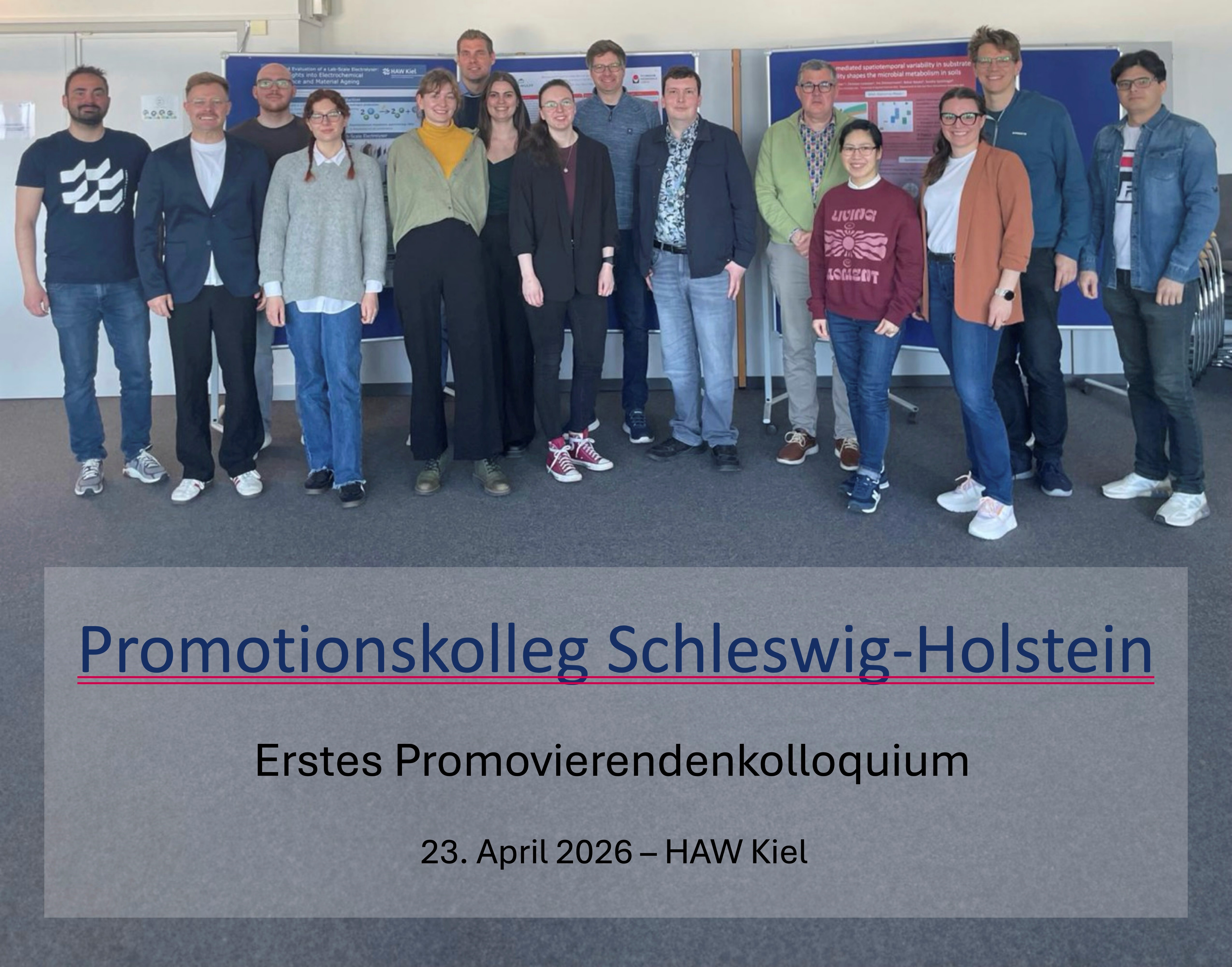 Auf dem Bild sind die Teilnehmenden des ersten Promovierendenkolloquiums des PKSH zu sehen.
